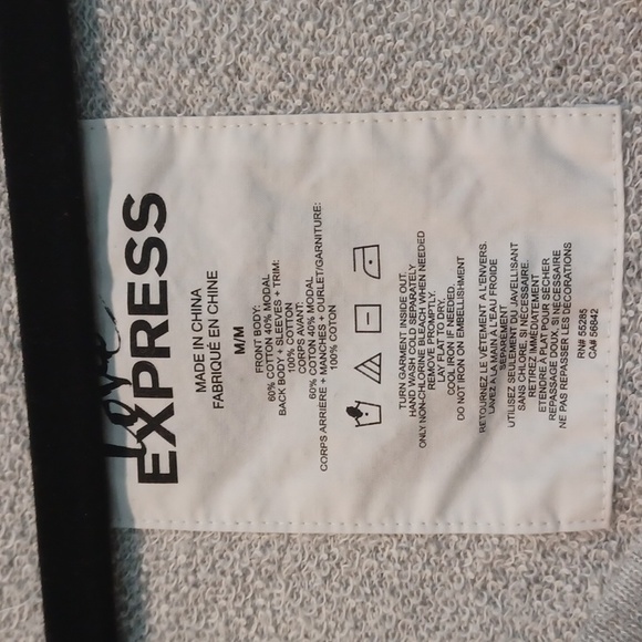 Love Express EUC heathered grey round nk sweatshirt w/lg fishscale sequin front - Picture 9 of 10